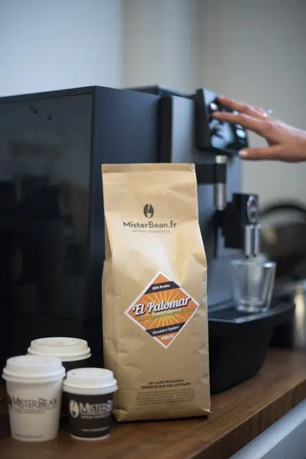 L'avis de MisterBean : la machine à café grain est moins coûteuse et offre de meilleurs cafés.